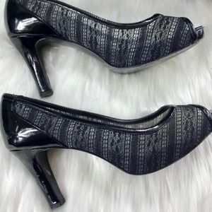 🌺Kate Preston Black Lace Open Toe Heels Size 10